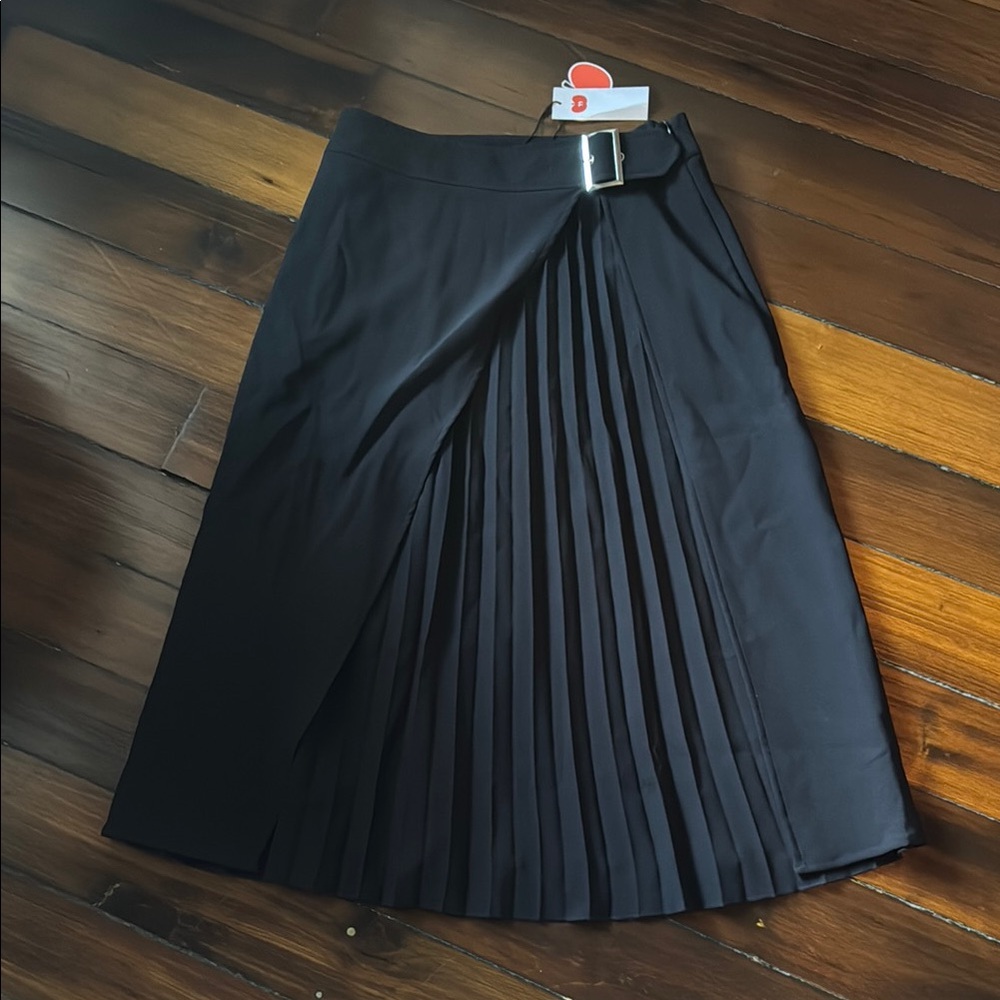 Cider Black Midi Skirt with Pleats